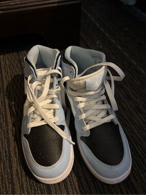 Nike air Jordan shoes size 6Y girls youth